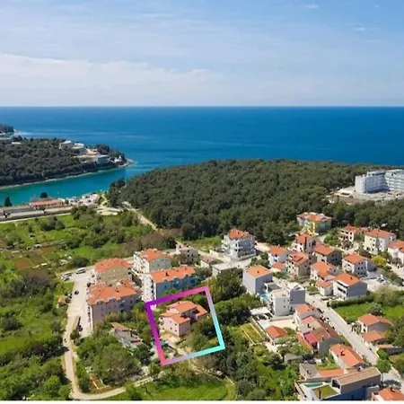 Apartment Zorika Near The Beach